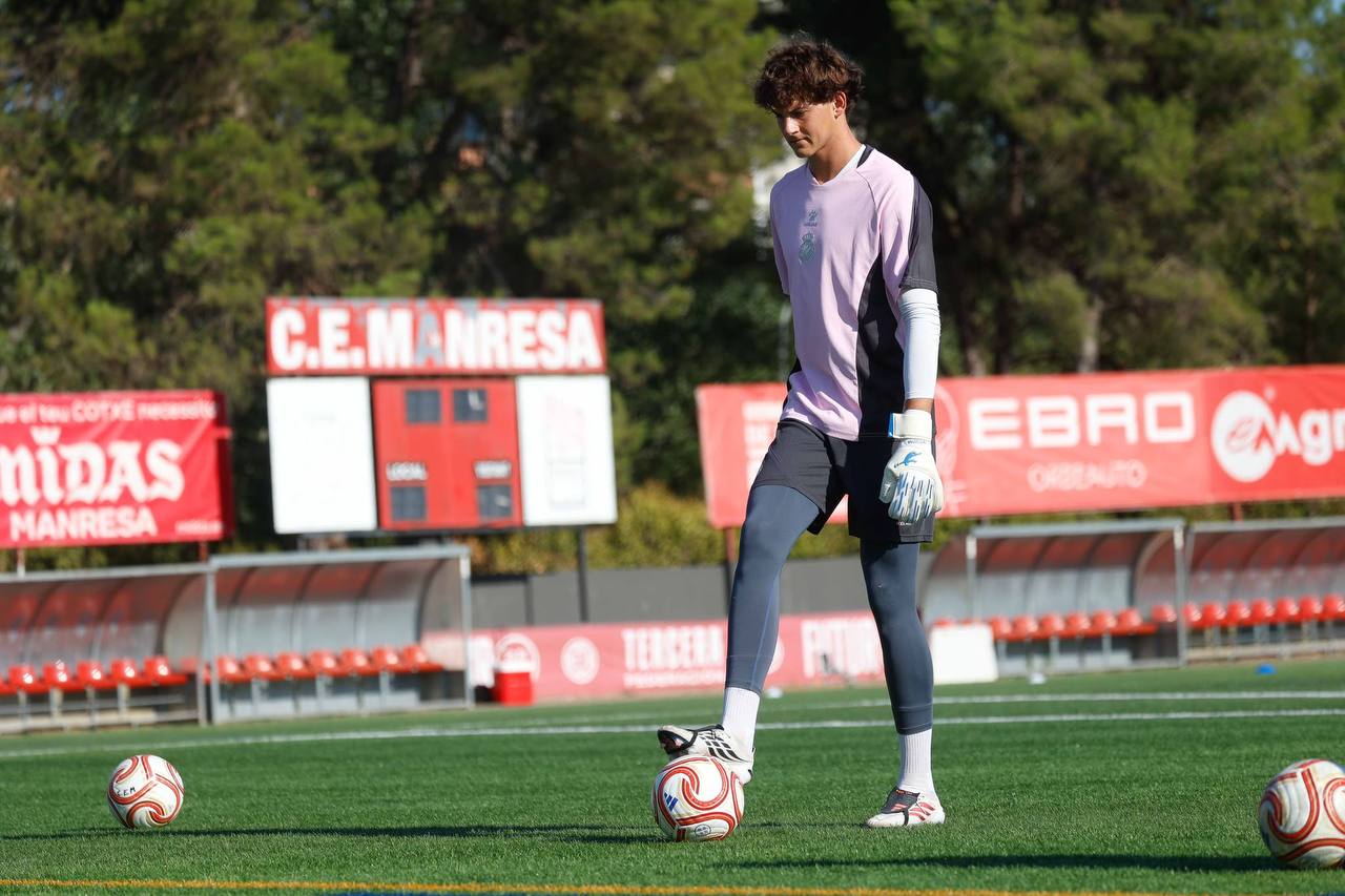 Brave GK Venom NWB is made with 4 mm Supreme Contact latex - Official Brave GK Online Store