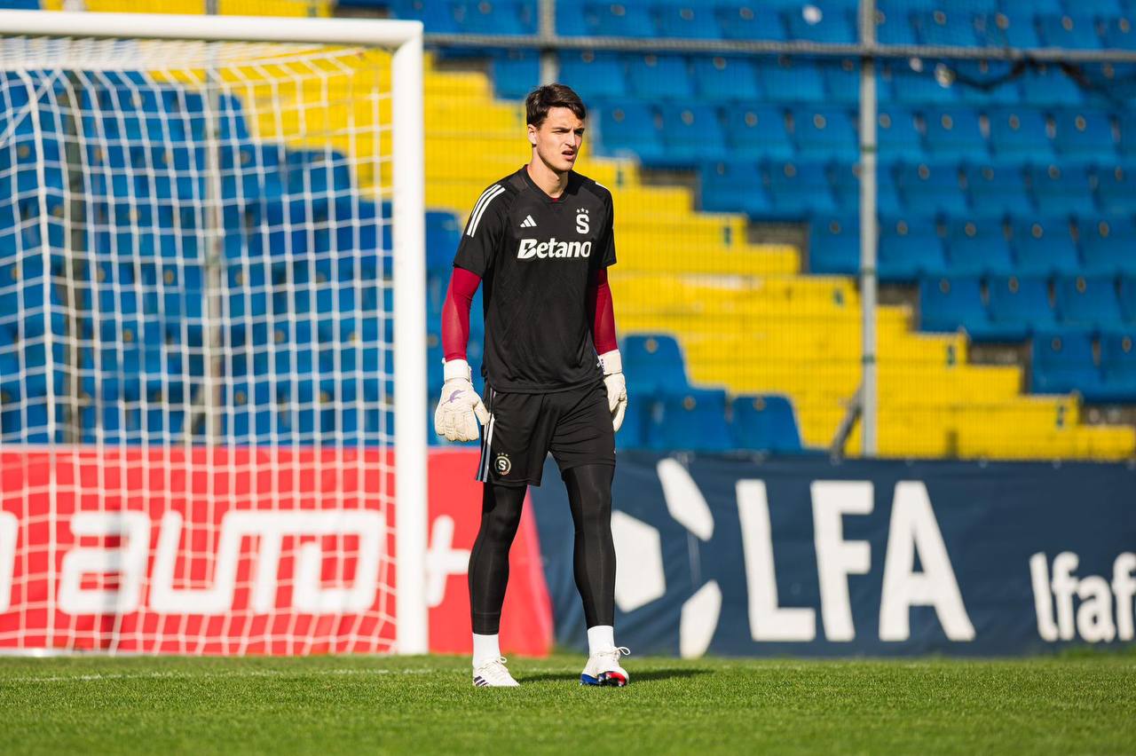 Jakub Surovčík wearing Brave GK gloves - Official Brave GK online store