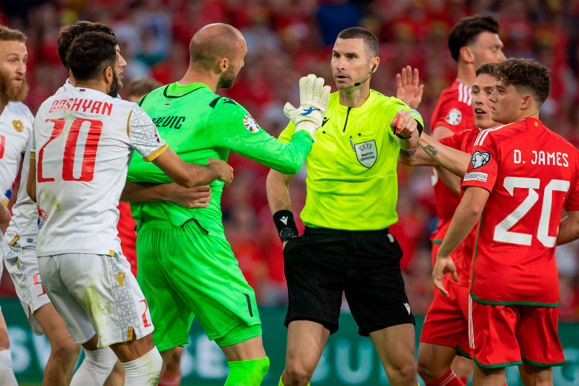 Brave GK Diamond White goalie gloves - Brave GK official online store