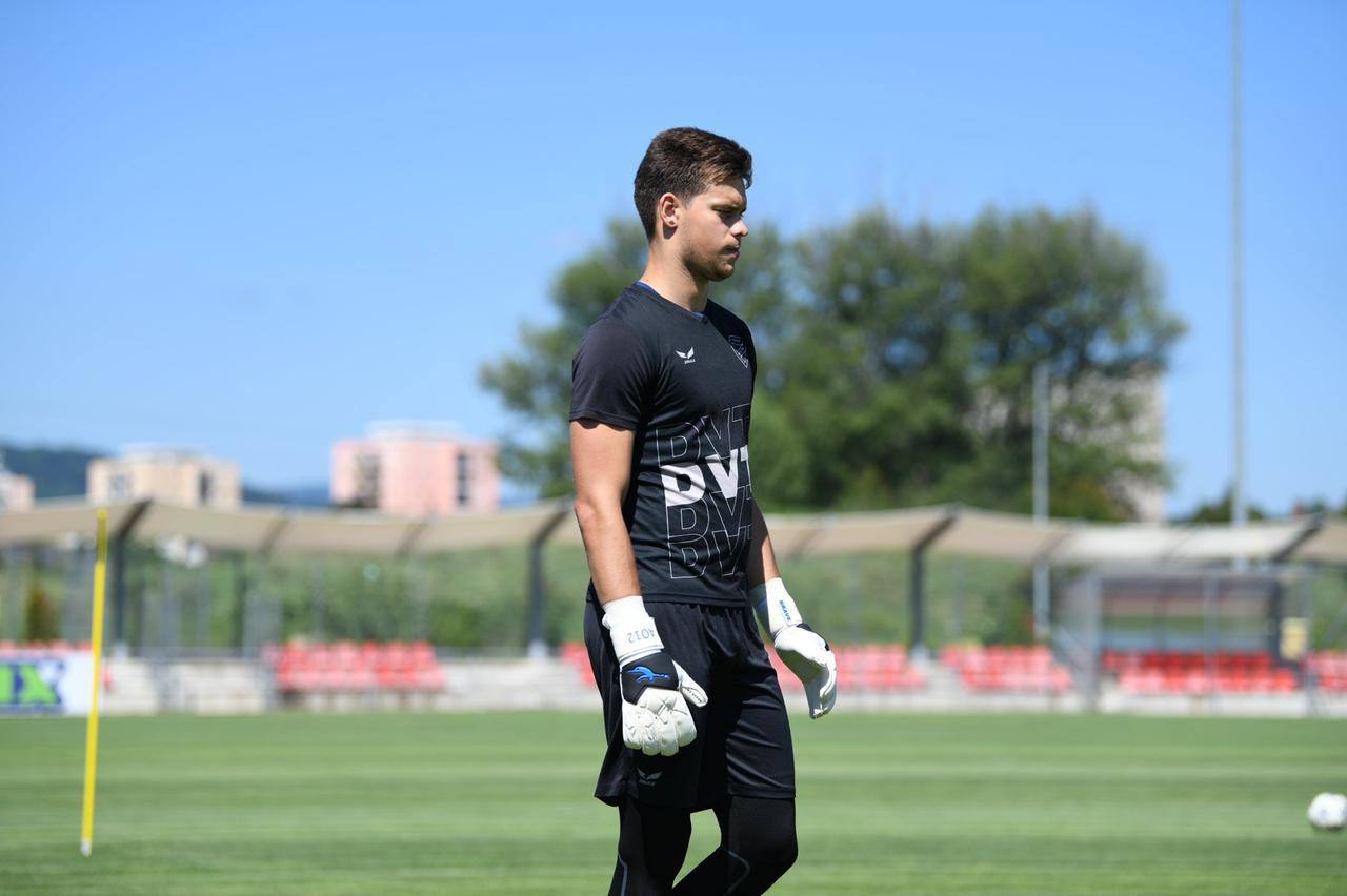 Goalkeeper gloves Brave GK Brave GK Fury Pro - Official Brave GK online store