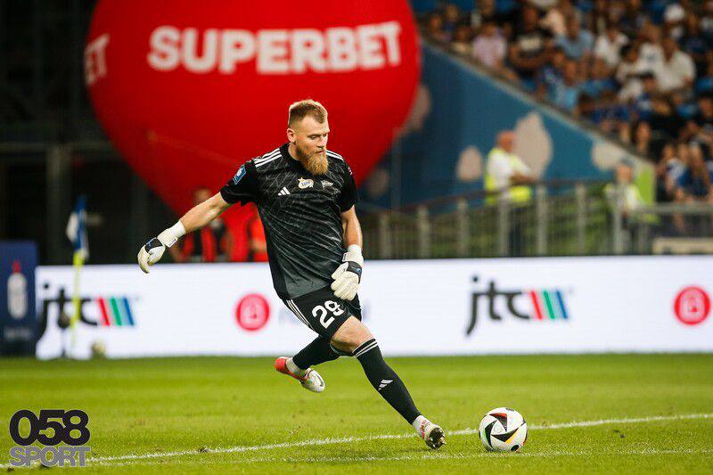 Bogdan Sarnavskyi played his third match for Lechia in the Ekstraklasa - Official Brave GK online store
