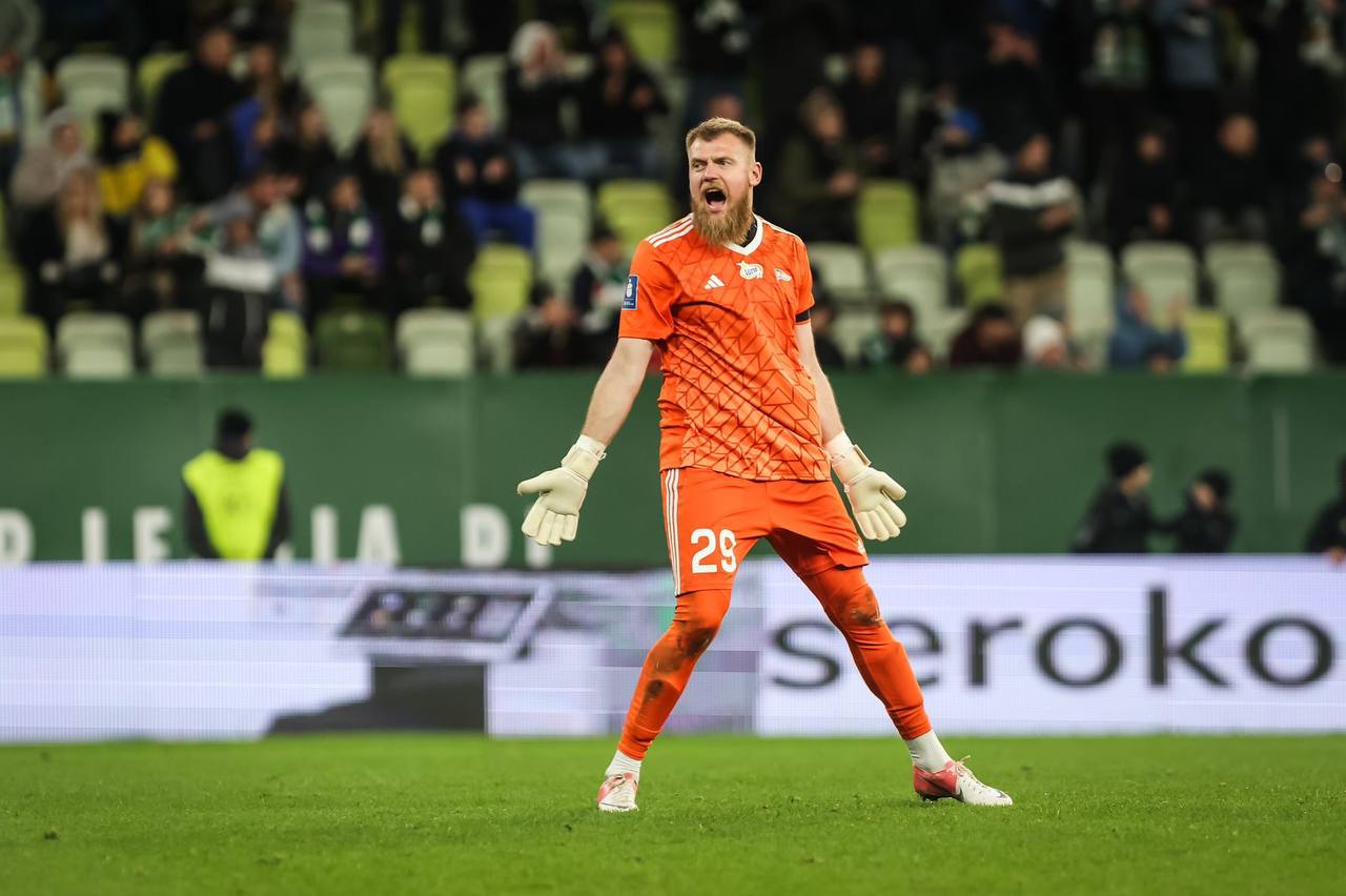 Bohdan Sarnavskyi plays in Brave GK Fury Pro - Official online store of Brave GK