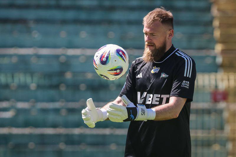 Brave GK Fury Pro goalkeeper gloves - Official Brave GK Online Store