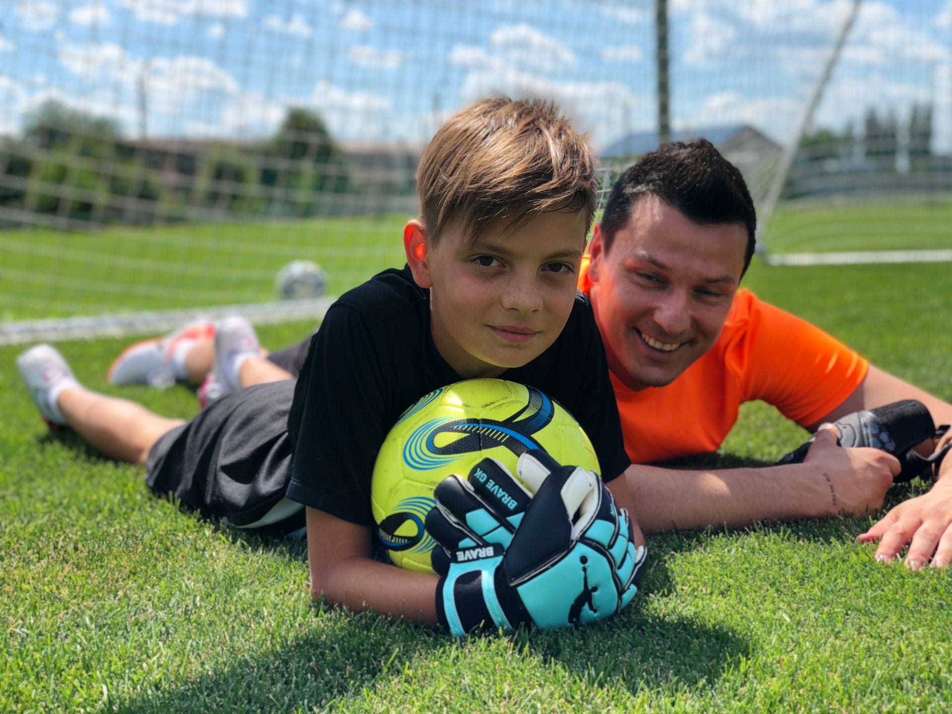 Children's goalkeeper gloves Brave GK Winner - Brave GK