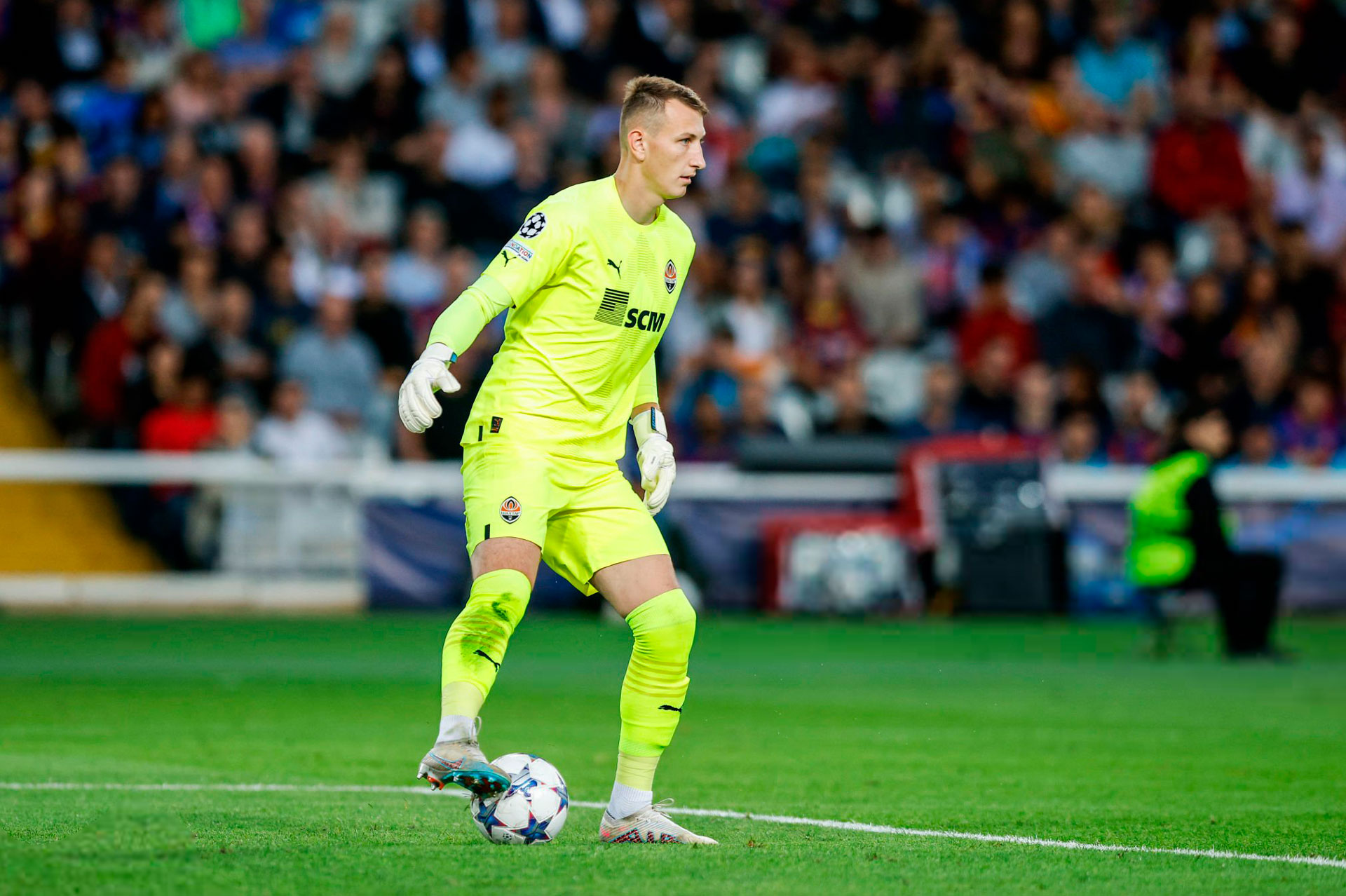 Professional Brave GK Diamond White Goalkeeper Gloves - Official Brave GK Online Store