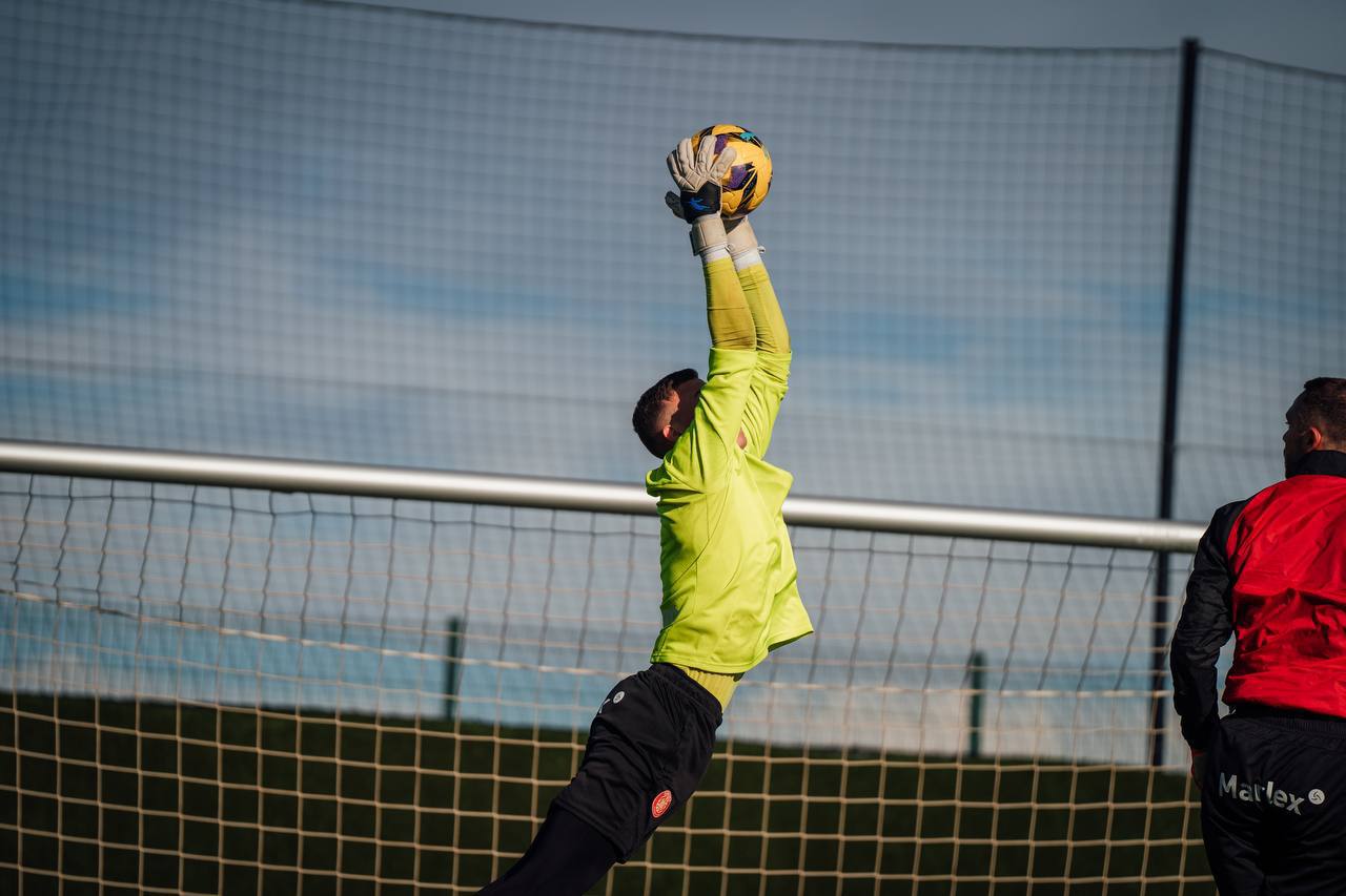 Vladyslav Krapyvtsov Wearing Brave GK Fury Pro Gloves - Official Brave GK Online Store