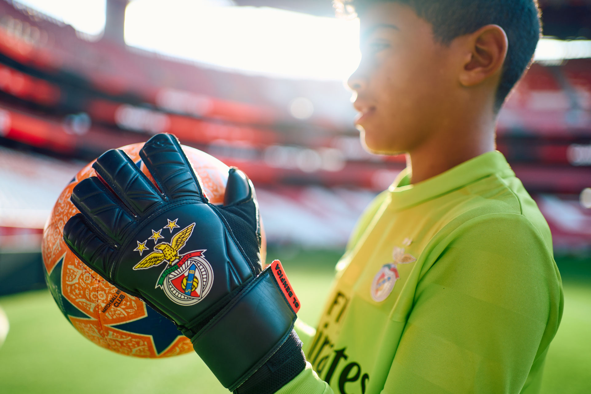 Brave GK signs a contract with Benfica Club – Official Online Store of Brave GK