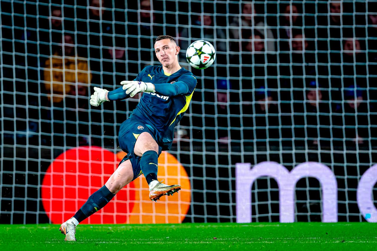 Dmitriy Ripper: Champions League record in Brave GK Diamond Purple gloves - Official online store Brave GK