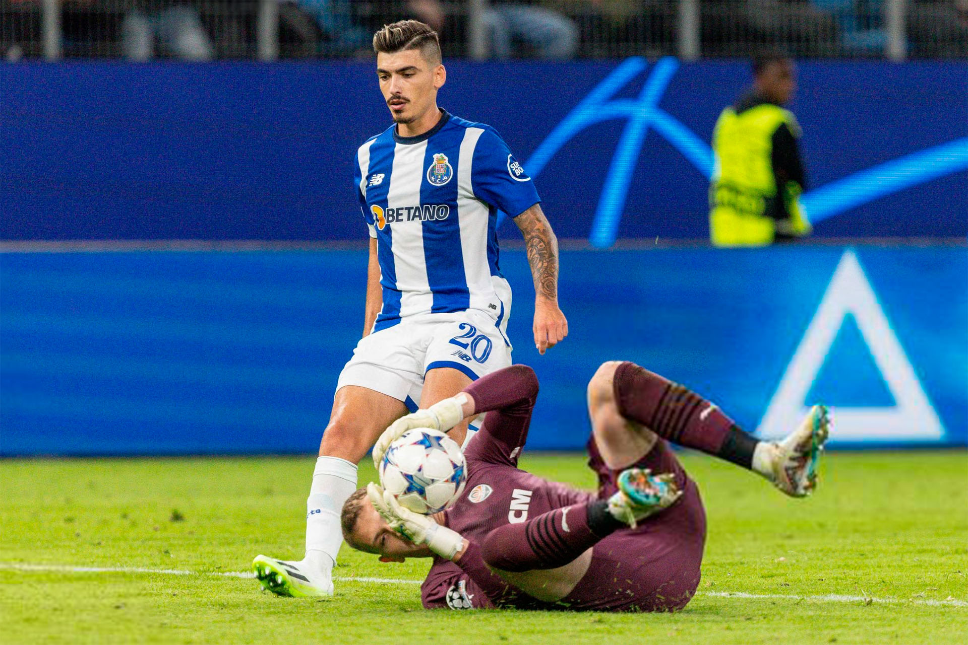 Brave GK Diamond White the choice of Dmytro Riznyk in the Champions League - the official online store Brave GK