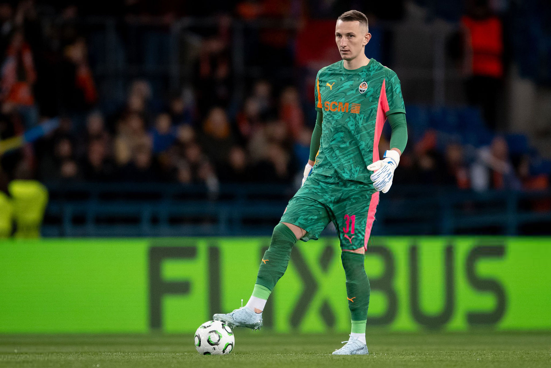 Dmytro Riznyk in the Conference League with Brave GK Venom NWB - Official Brave GK online store