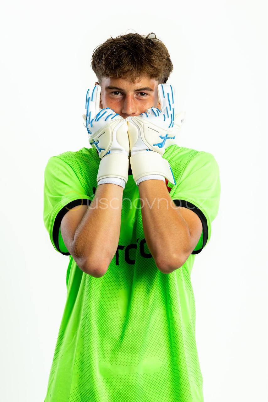 Jakub Beneš: Brave GK Venom NWB for a close fit and secure support - Official Brave GK Online Store