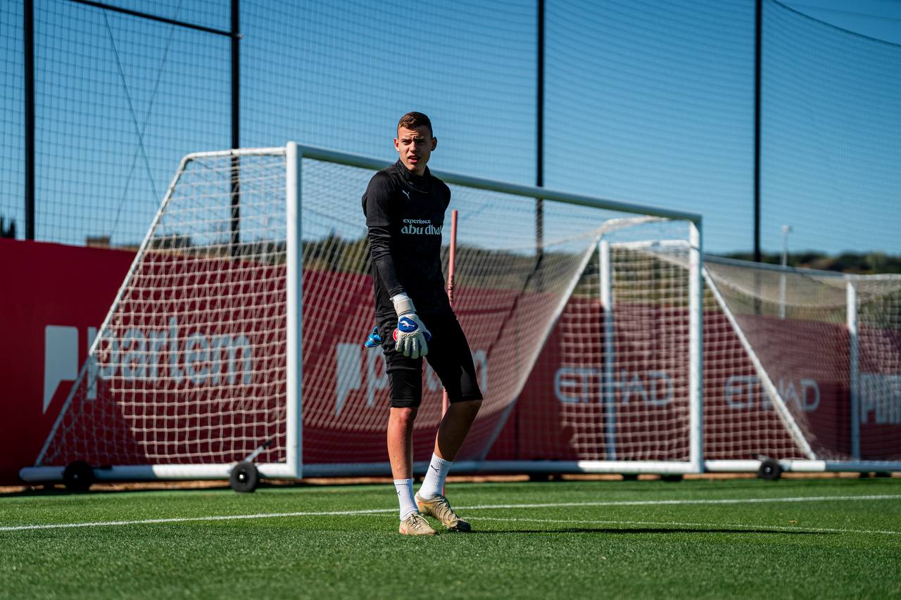 Brave GK Air Aqua gloves are perfect for training - Official Brave GK online store