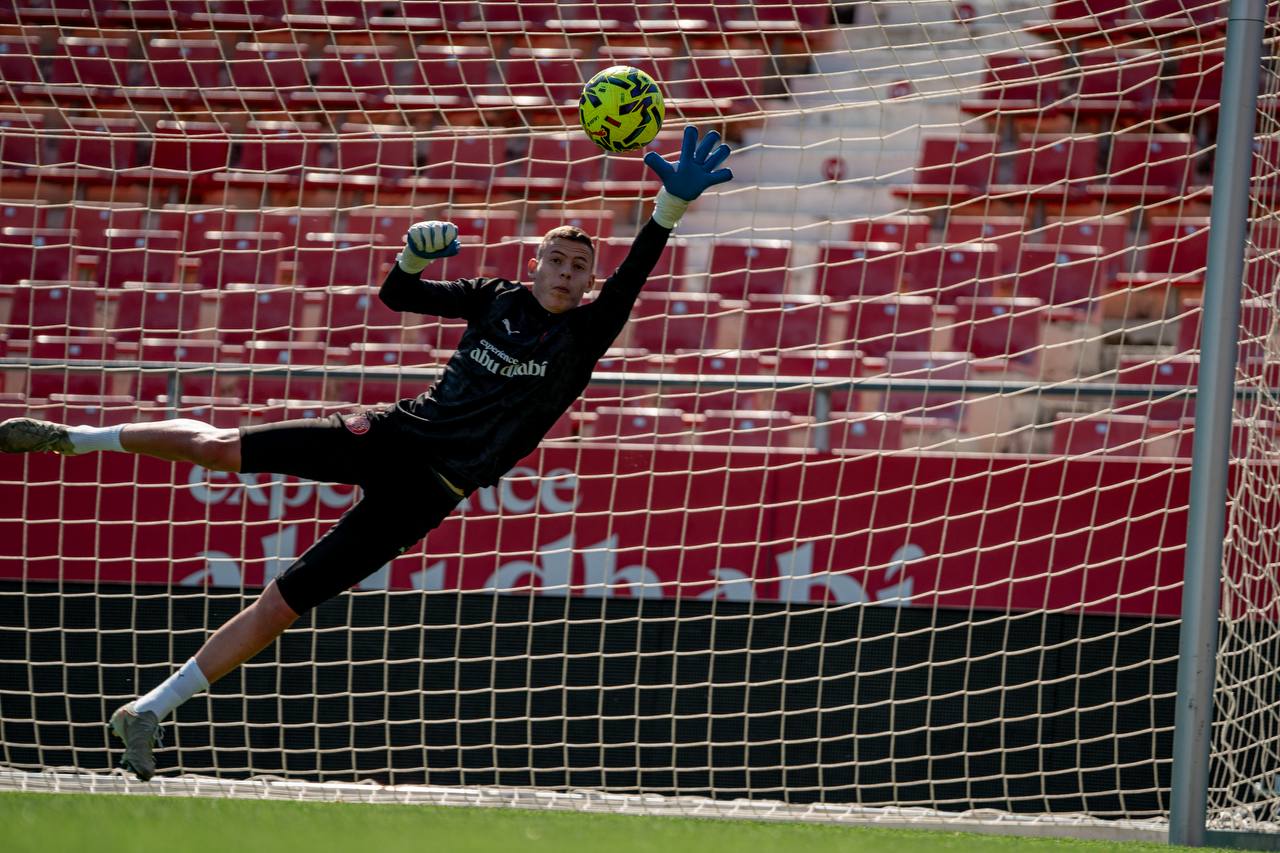 Brave GK Air Aqua goalkeeper gloves - Official Brave GK online store