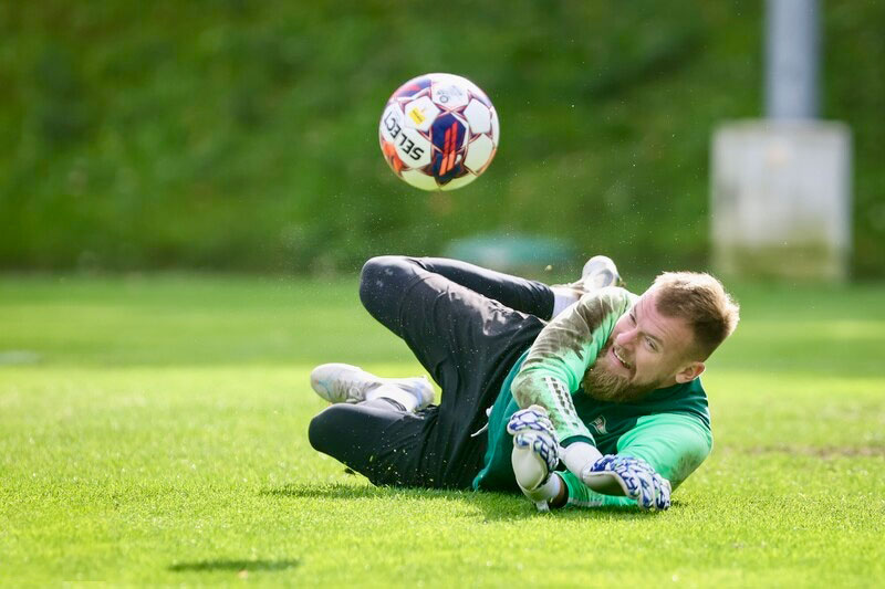 Brave GK Skill Light Goalkeeper Gloves - official online store of Brave GK