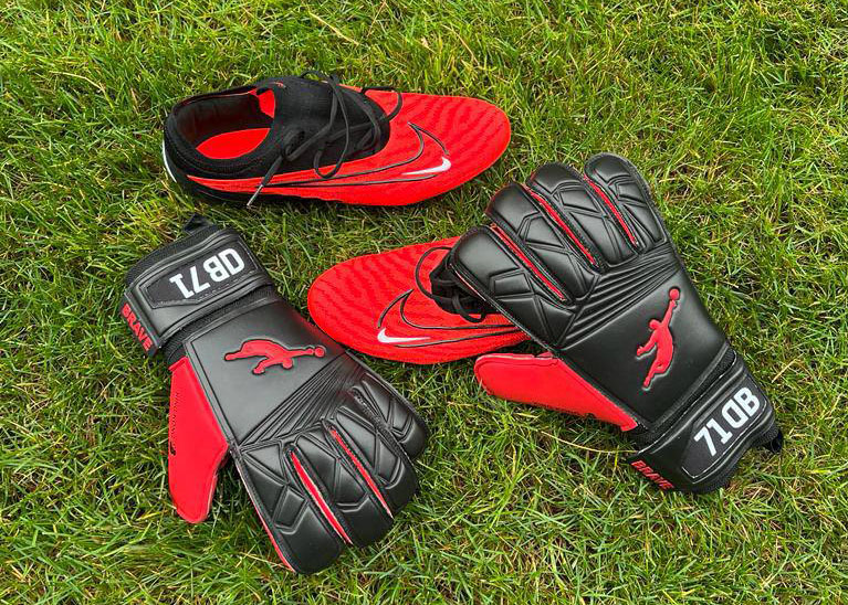 Goalkeeper gloves Brave GK Reaction Black Red - official online store Brave GK