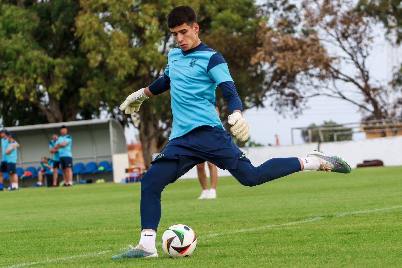 Brave GK Goalkeeper Gloves - Official Brave GK online store