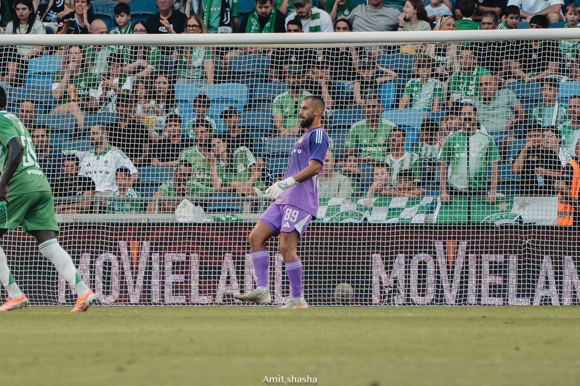 Heorhii Yermakov played the match against Hapoel Jerusalem wearing Brave GK Air gloves - Official Brave GK online store