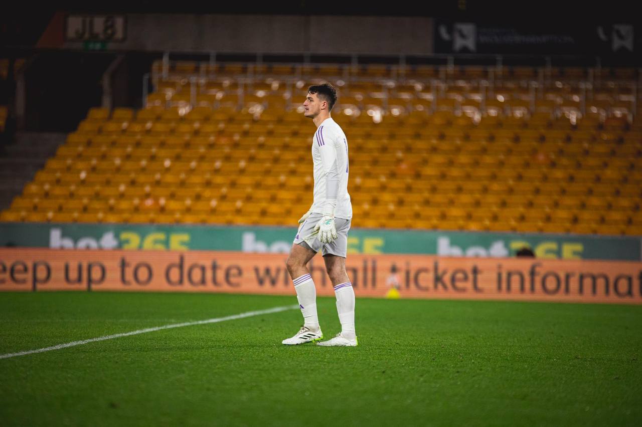 Sparta Prague Goalkeeper Jakub Surovcik Plays in Brave GK Venom Gloves – Official Brave GK Online Store