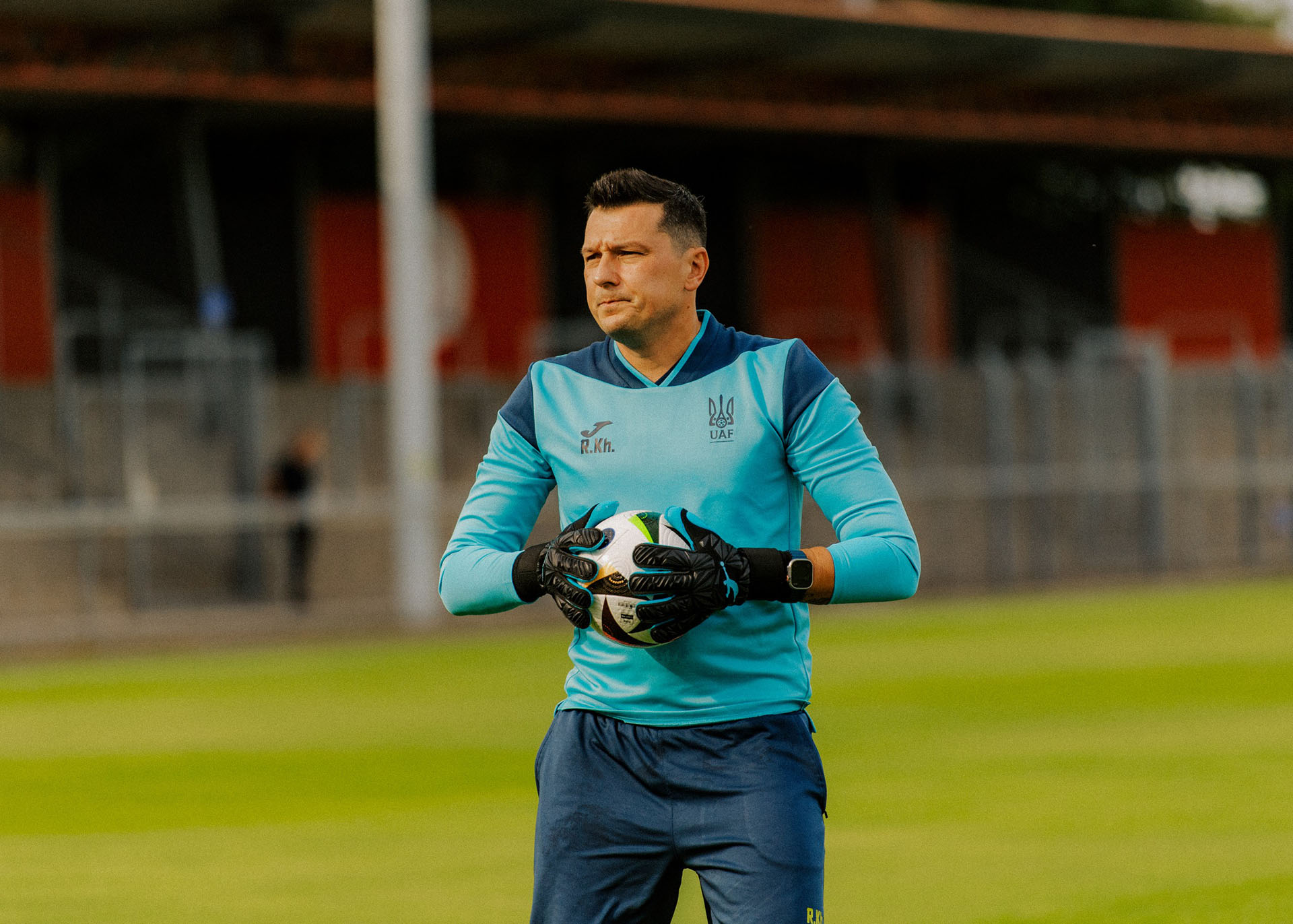 Rustam Khudzhamov playing in Brave GK Venom gloves - Official Brave GK online store