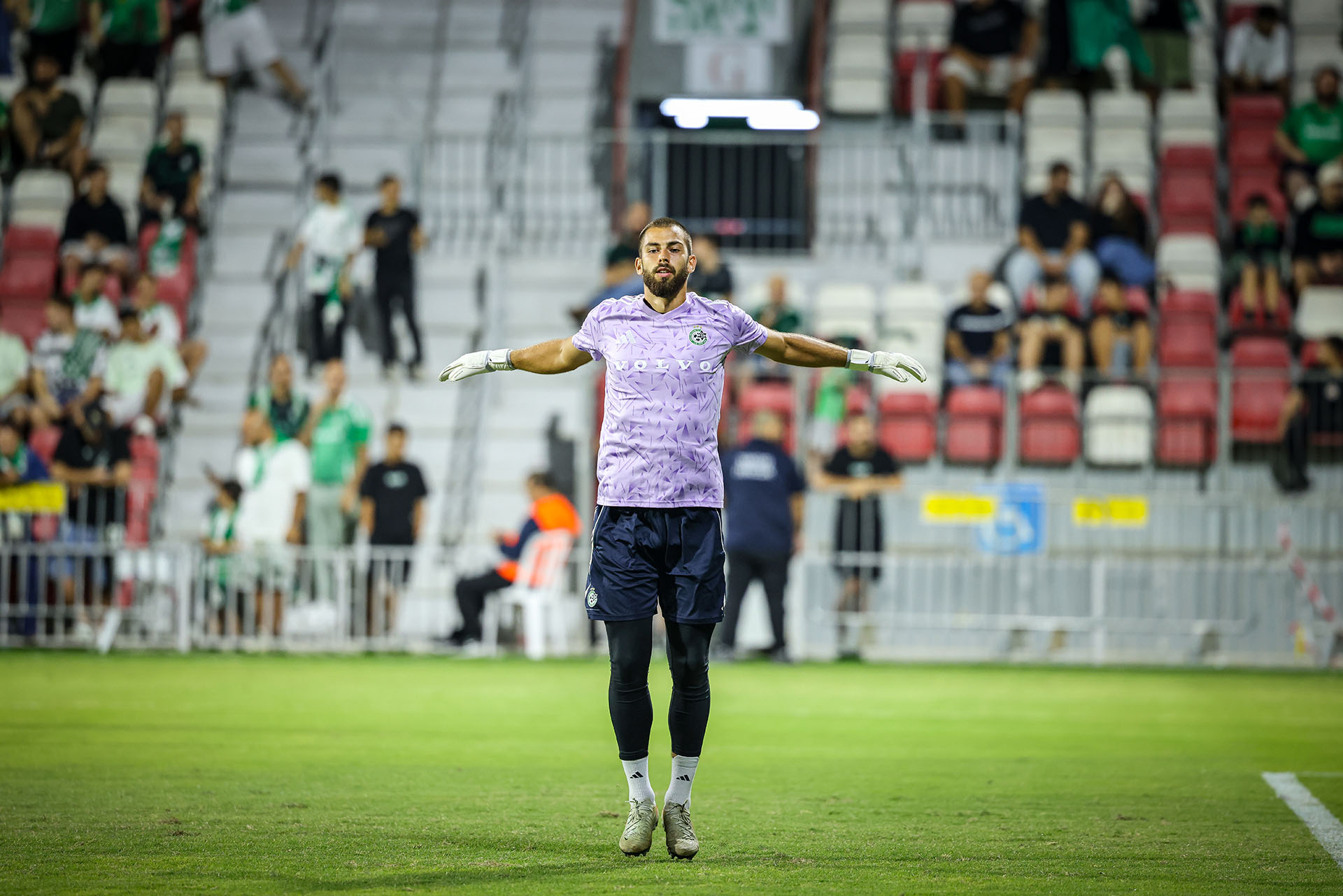 Maccabi Haifa’s Heorhii Yermakov trains in Brave GK Air gloves — Brave GK Official Online Store