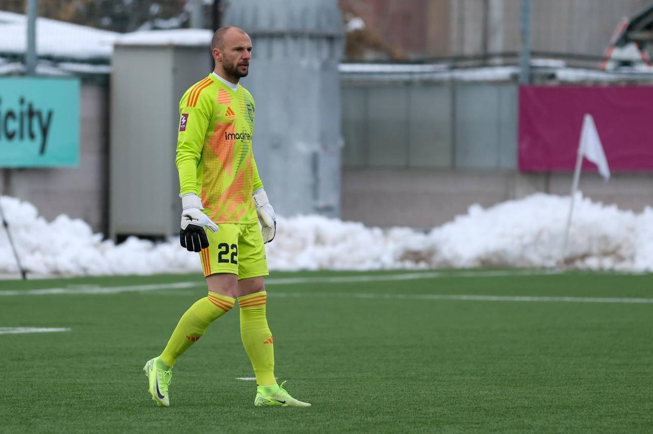 Brave GK Fury White Black goalkeeper gloves - Official Brave GK online store