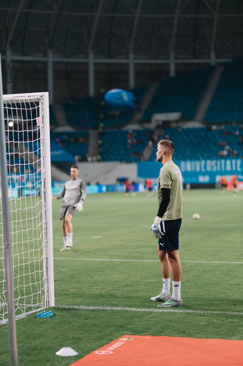 Brave GK Evolution Pro gloves chosen by Pavlo Isenko - Official Brave GK online store