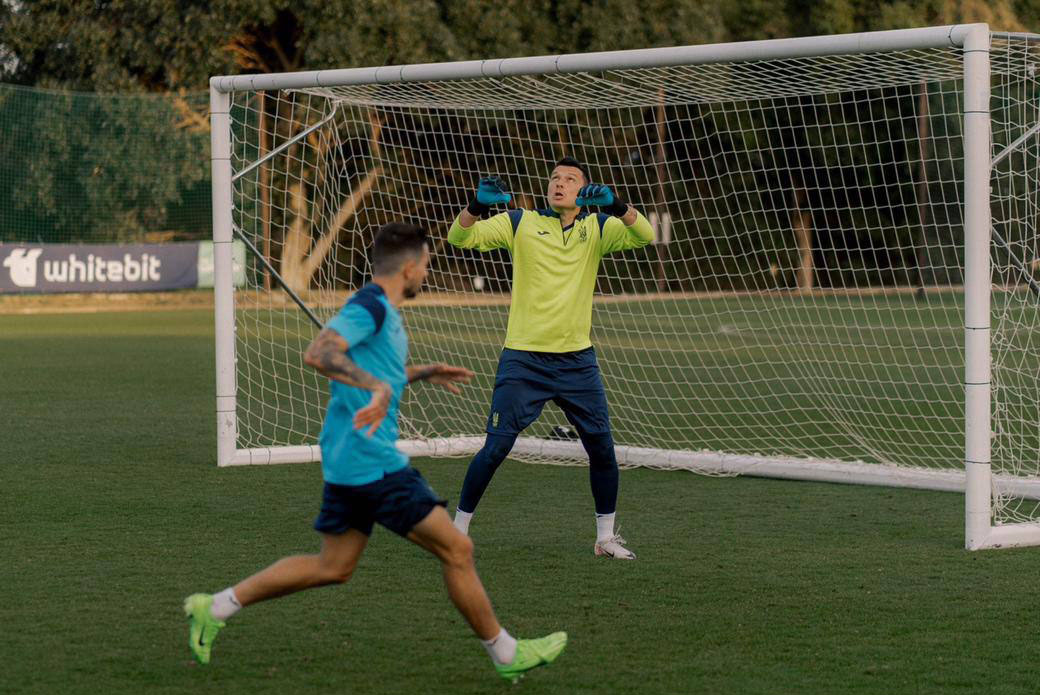 Brave GK Venom Black - Official Brave GK Online Store