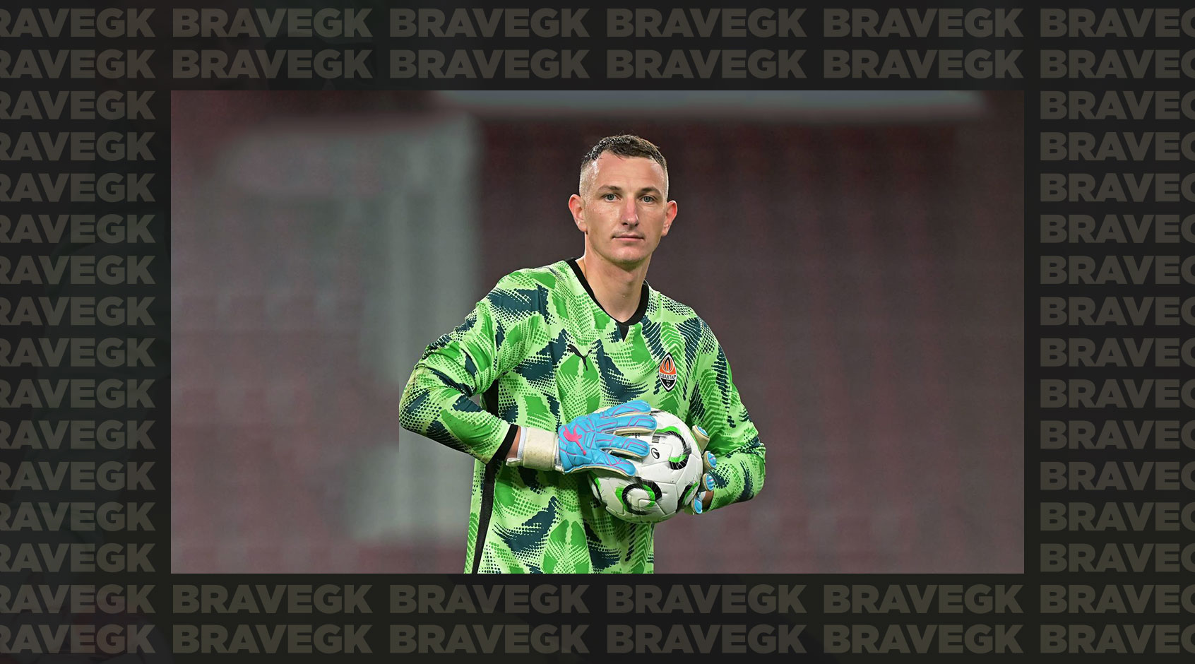 Shakhtar goalkeepers Reznik and Fesyun choose Brave GK Diamond Pink gloves for European competitions-Блог Brave GK
