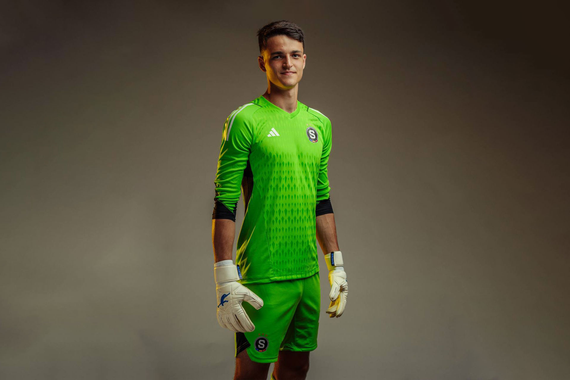 Brave GK Diamond White - Brave GK Official Online Store