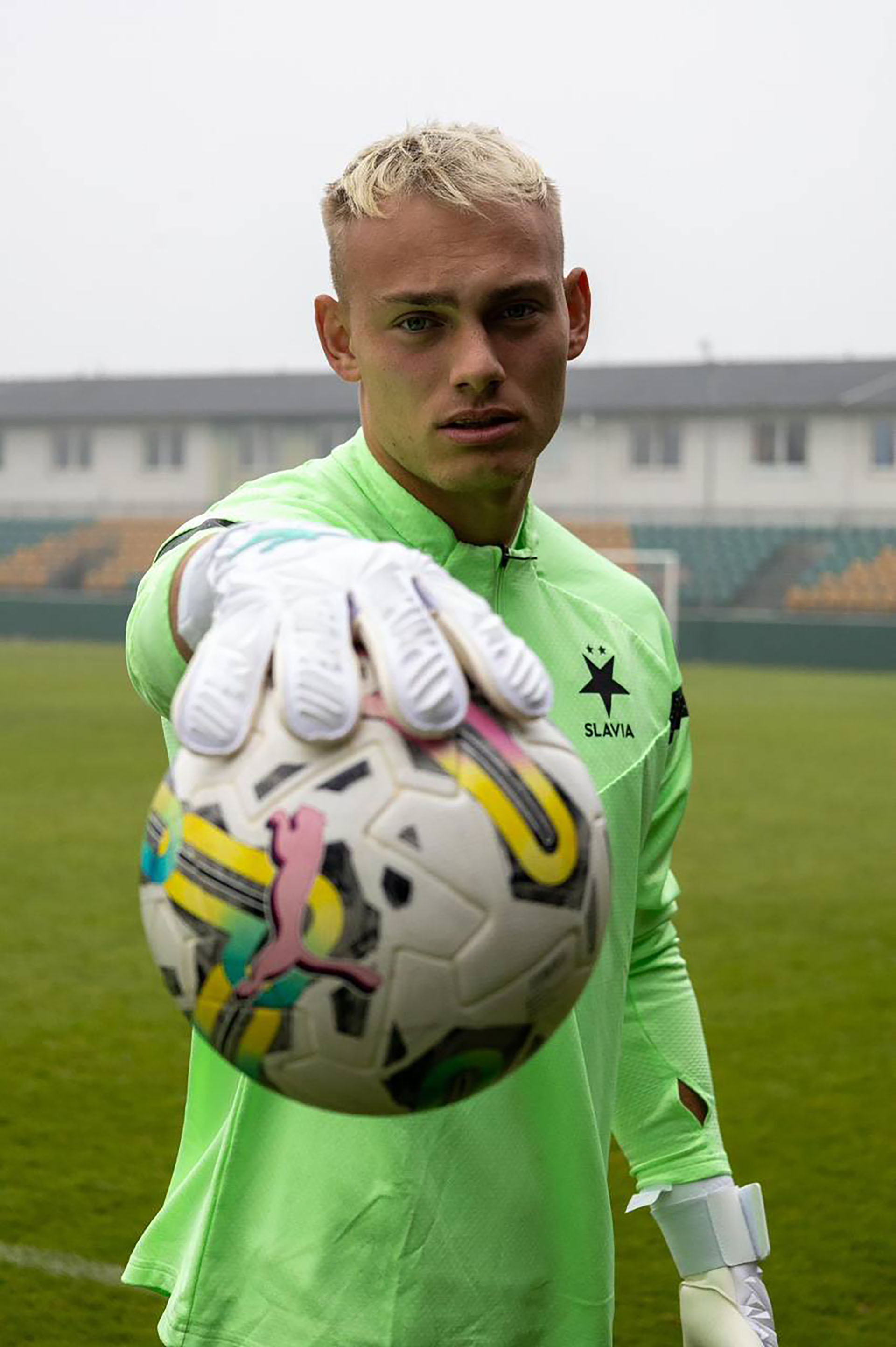 Adam Dvořák plays in Brave GK Venom gloves - online store Brave GK