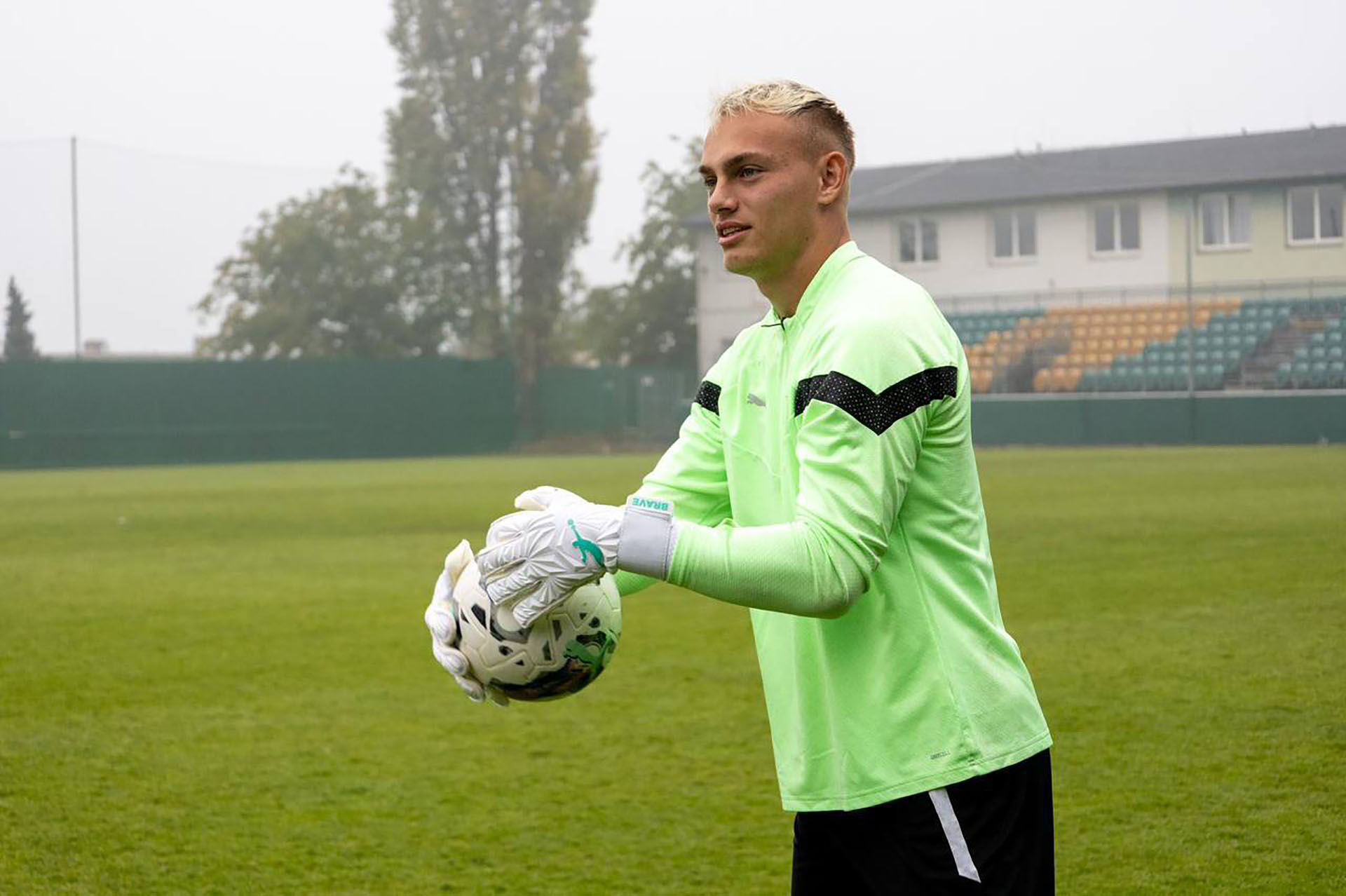 Goalkeeper gloves Brave GK Venom - Official Brave GK online store