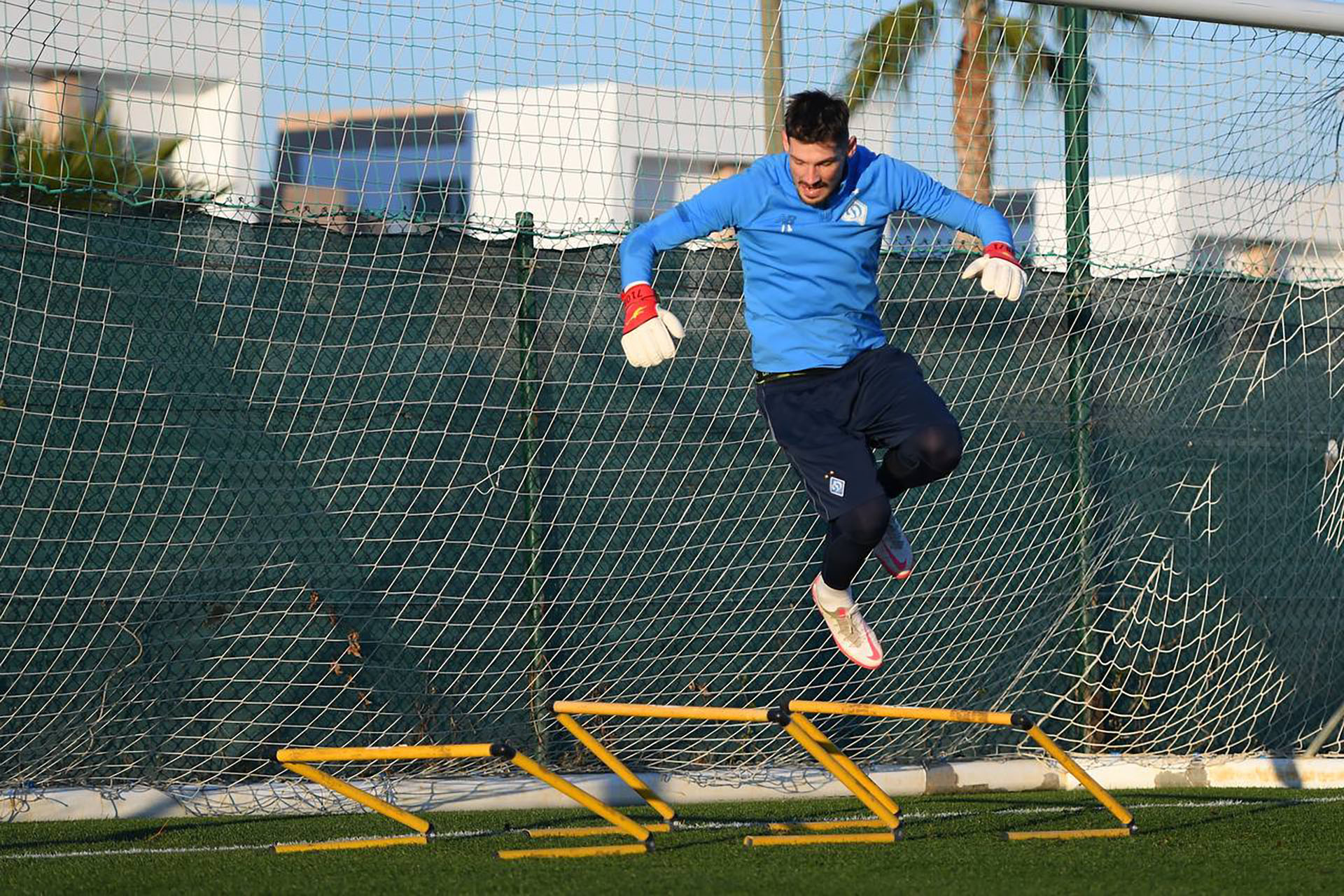 Denis Boyko uses Brave GK Phantome Kong gloves - official online store Brave GK