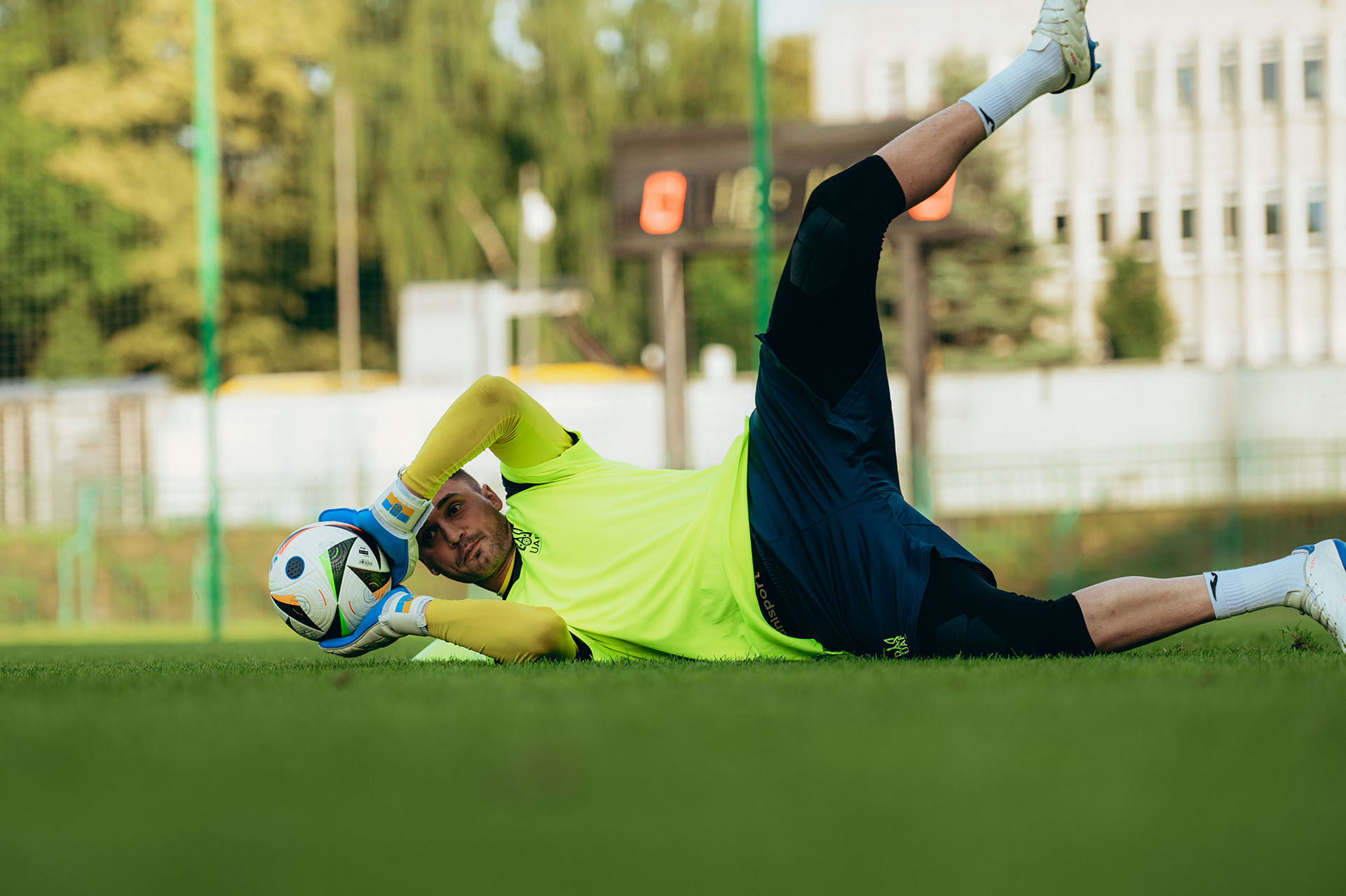 Goalkeeper gloves Brave GK Diamond Purple - Official Brave GK online store