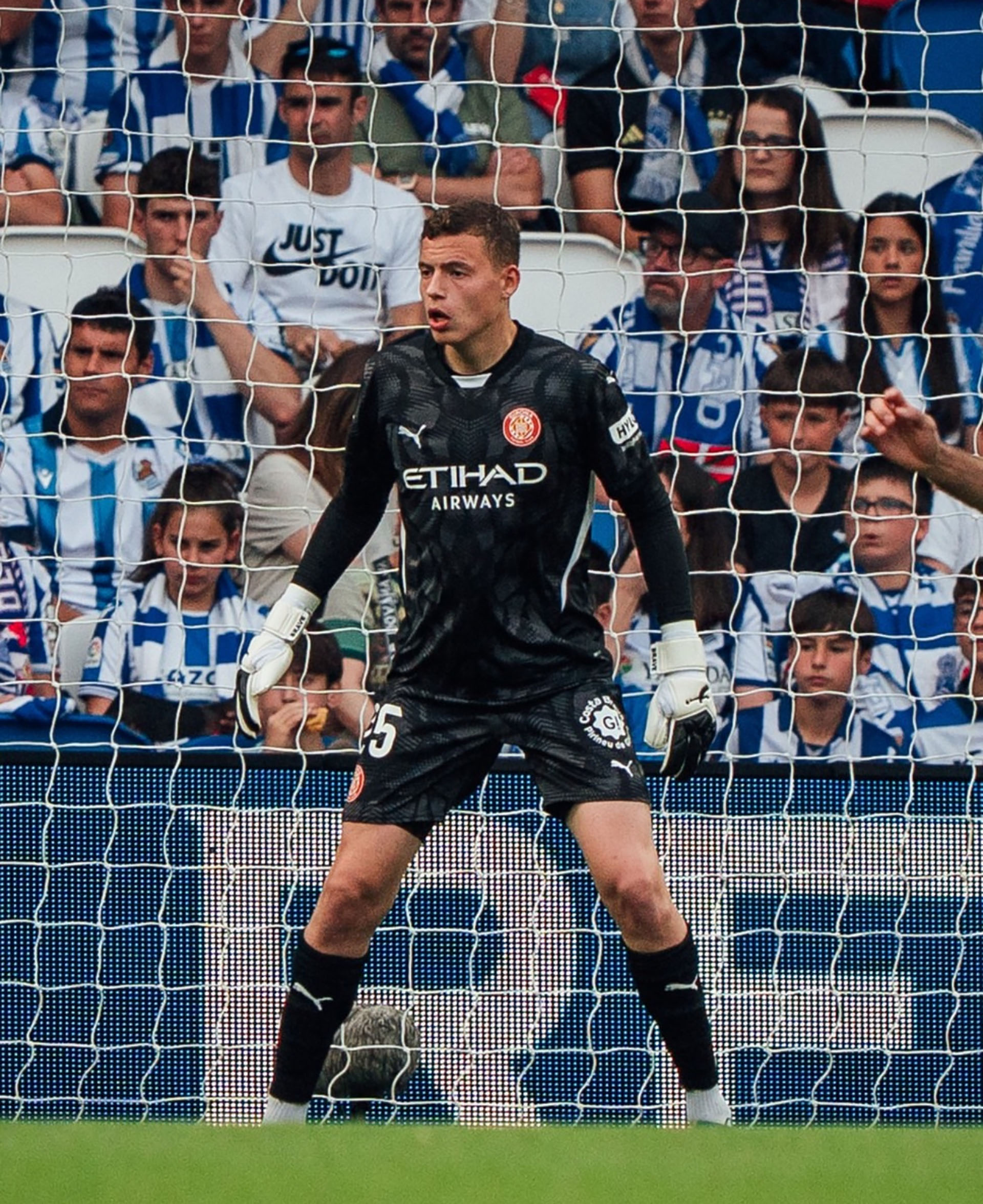 Vladyslav Krapyvtsov made his La Liga debut in Brave GK Fury White Black gloves - Official Brave GK online store
