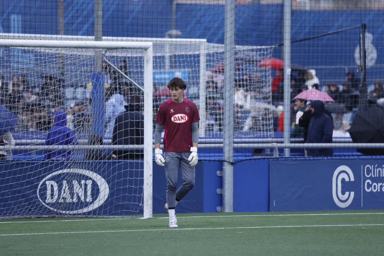 Yehor Krapivin played a match for FC Espanyol’s reserve team wearing Brave GK Air gloves - Official Brave GK online store