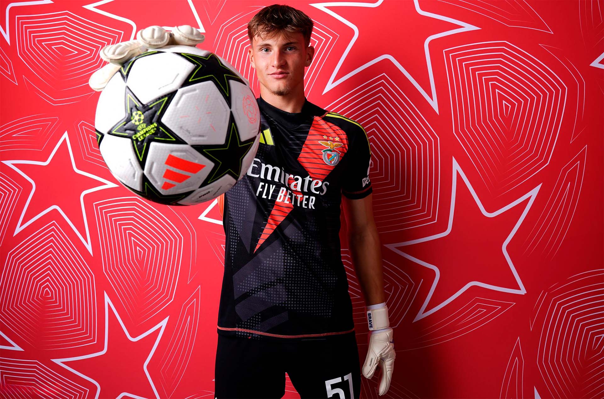 Arnas Voitynovychius Gloves Brave GK - Brave GK Brand Ambassador