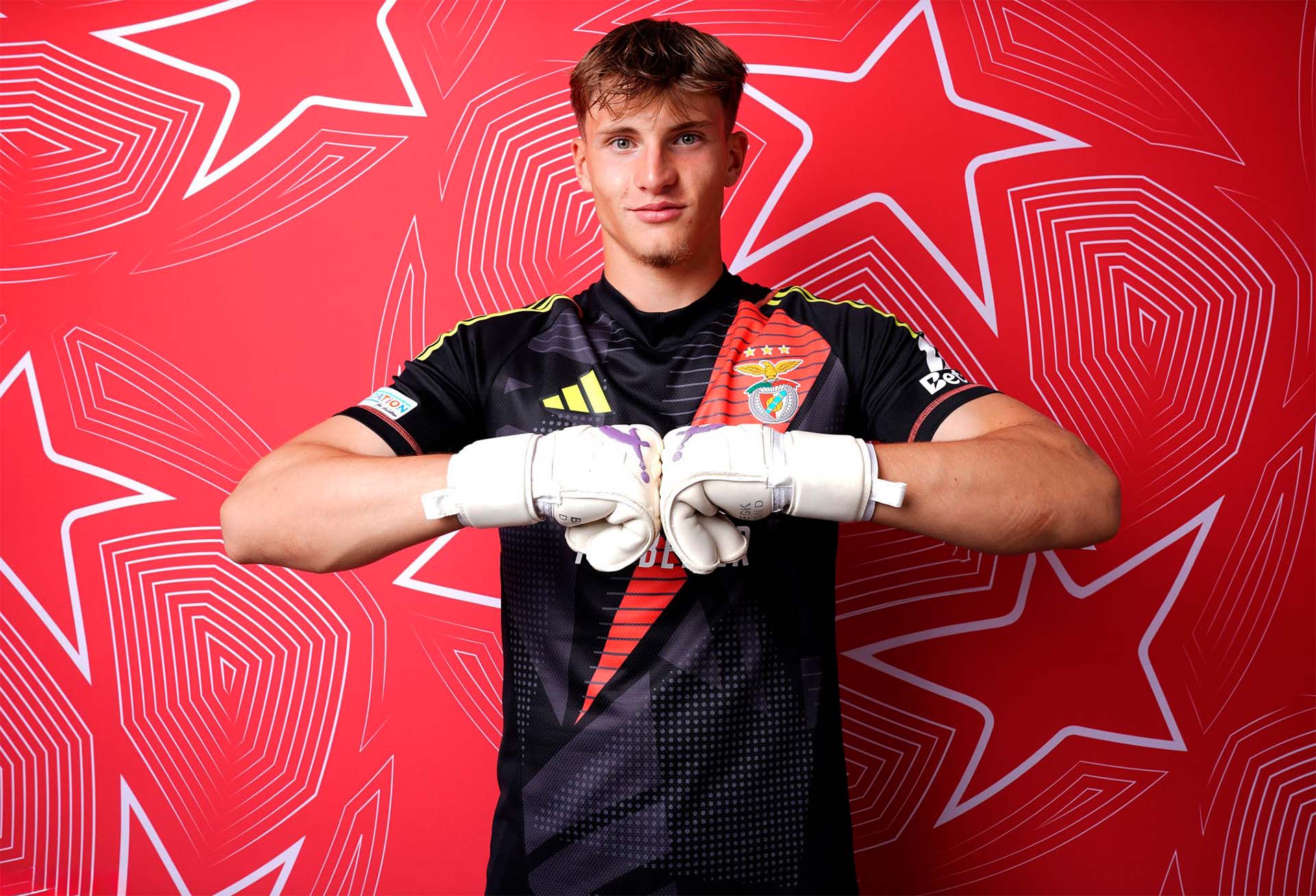 Arnas Voitynovychius Gloves Brave GK - Brave GK Brand Ambassador